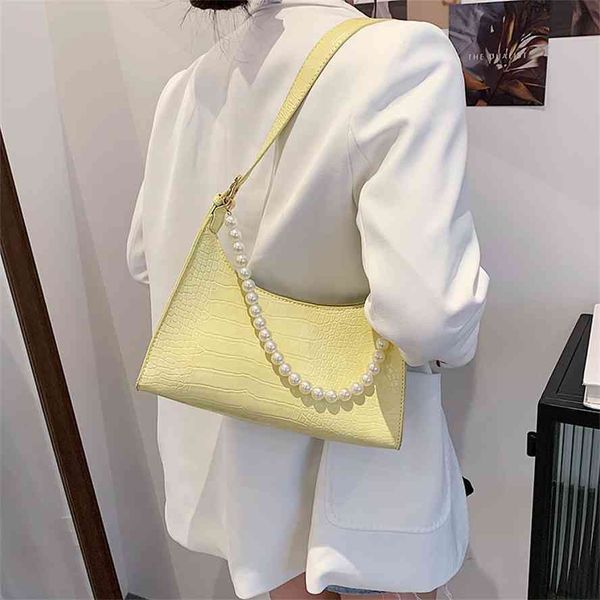 2021 new fashion single shoulder underarm portable versatile crossbody french club bag
2021 new fashion single shoulder underarm portable versatile crossbody french club bag