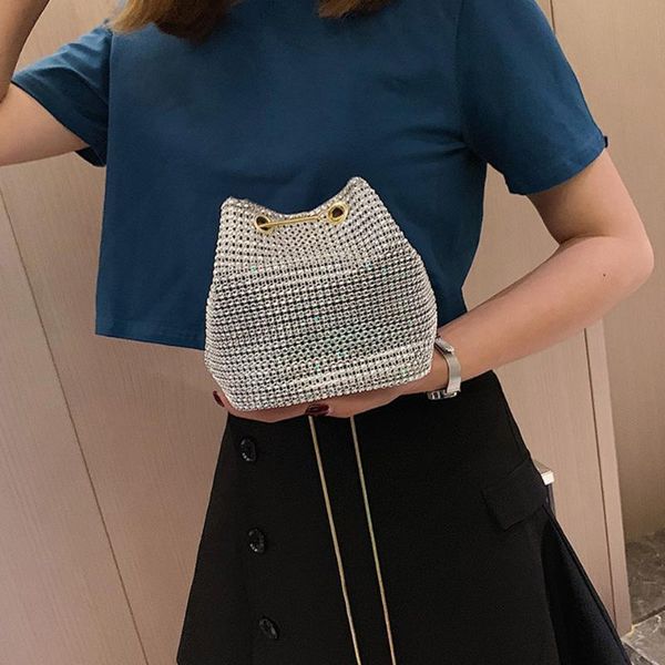 women diamond rhinestone large bucket shoulder bag crossbody luxury lady evening party banquet purse waist bags
women diamond rhinestone large bucket shoulder bag crossbody luxury lady evening party banquet purse waist bags