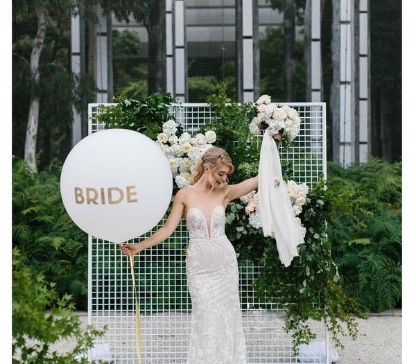 party decoration square iron grid arch wedding flower stand stage background shelf with festival props
party decoration square iron grid arch wedding flower stand stage background shelf with festival props