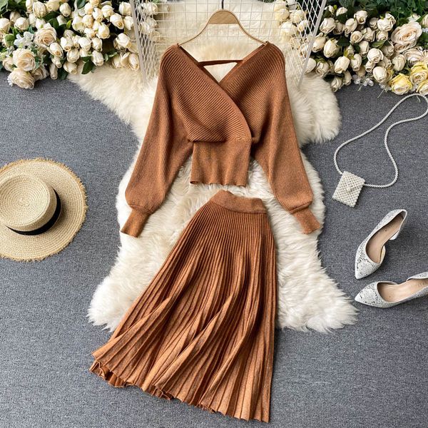 singreiny autumn women shiny pleated knitting skirts waist elastic puff long sleeves warm sweater knitted two pieces set 210419, White
singreiny autumn women shiny pleated knitting skirts waist elastic puff long sleeves warm sweater knitted two pieces set 210419, White