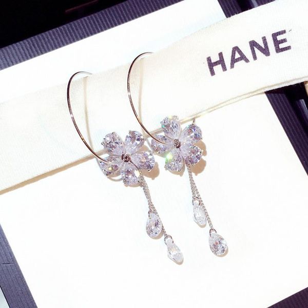 stud fashion gorgeous transparent zircon flower teardrop women earring noble crystal zirconia earrings jewelry accessroeis, Golden;silver
stud fashion gorgeous transparent zircon flower teardrop women earring noble crystal zirconia earrings jewelry accessroeis, Golden;silver
