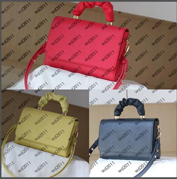 classic 2021 luxurys designers shoulder bags leather handbags girl fashion women cross body metallic crossbody bag chains handbag
classic 2021 luxurys designers shoulder bags leather handbags girl fashion women cross body metallic crossbody bag chains handbag