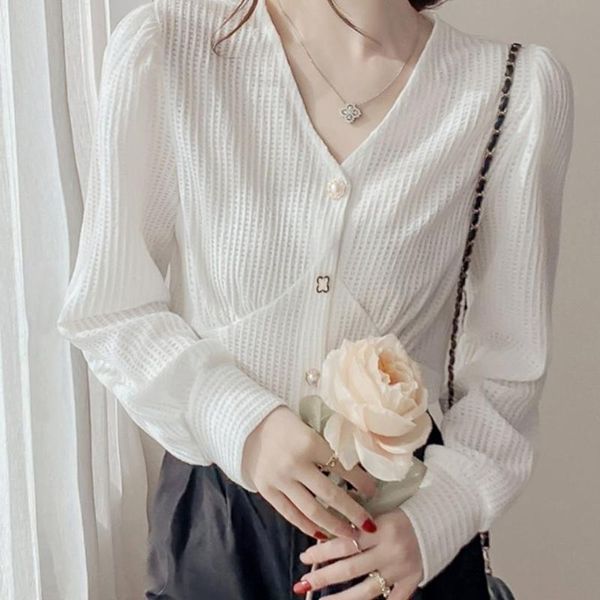 women's t-shirt elegant long-sleeved french v-neck solid color pullover 2021 spring autumn ladies white bottoming shirt
women's t-shirt elegant long-sleeved french v-neck solid color pullover 2021 spring autumn ladies white bottoming shirt