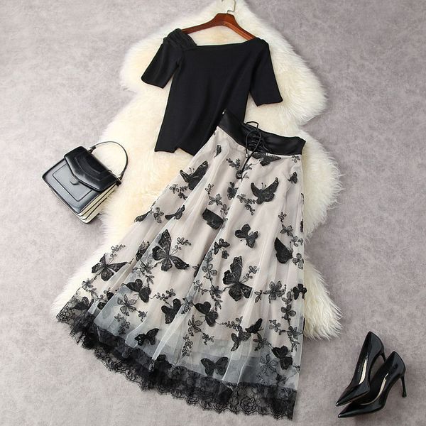 2021 summer short sleeve v neck black knitted tees + belted butterfly embroidery mid-calf skirt two piece suits 2 pieces set 21a152083, White
2021 summer short sleeve v neck black knitted tees + belted butterfly embroidery mid-calf skirt two piece suits 2 pieces set 21a152083, White