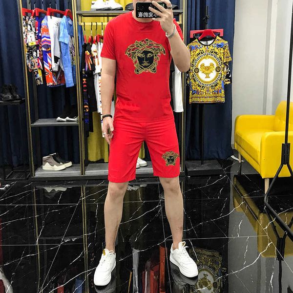 w0761 men's summer new sequin portrait embroidery short sleeve t-shirt shorts set trendy brand two piece set, Gray
w0761 men's summer new sequin portrait embroidery short sleeve t-shirt shorts set trendy brand two piece set, Gray