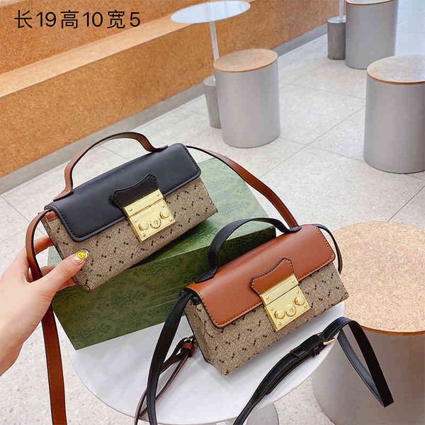 small bags female new color contrast fashion single shoulder messenger bag portable square handbags purse
small bags female new color contrast fashion single shoulder messenger bag portable square handbags purse
