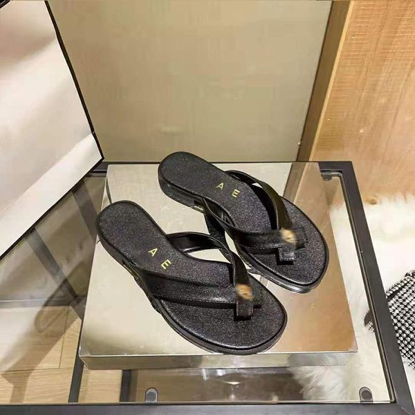slippers 2021 summer women's flip-flops metal decoration letter black flats shoes indoor slipper outside wear casual beach sandals
slippers 2021 summer women's flip-flops metal decoration letter black flats shoes indoor slipper outside wear casual beach sandals