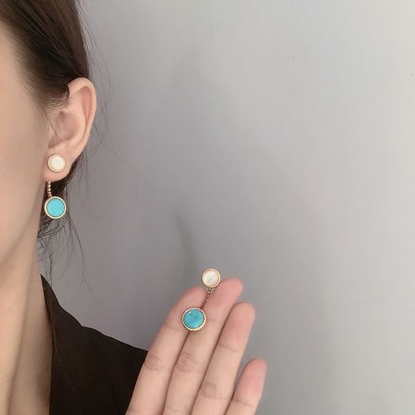 european and american retro stud earrings white mother-of-pearl round female new ins niche design temperament french, Golden;silver
european and american retro stud earrings white mother-of-pearl round female new ins niche design temperament french, Golden;silver