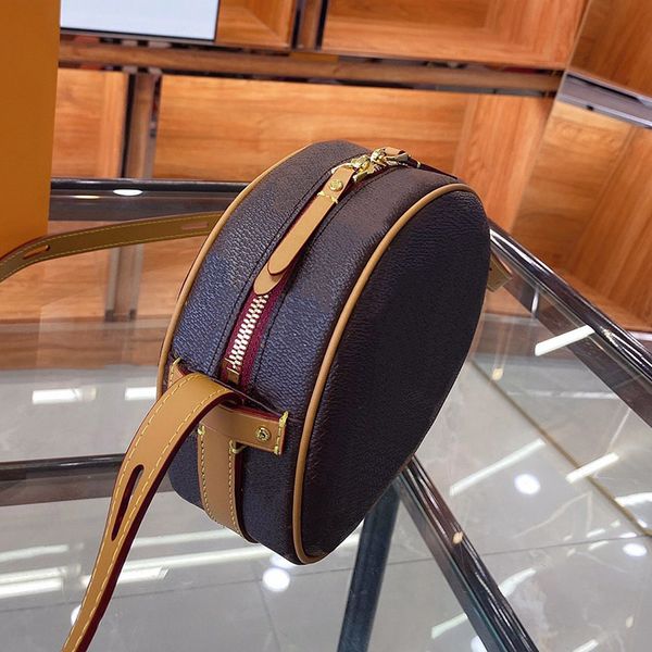 fashion women circular shoulder bags handbag luxury designer crossbody bag leather totes handbags cross body letter printed
fashion women circular shoulder bags handbag luxury designer crossbody bag leather totes handbags cross body letter printed