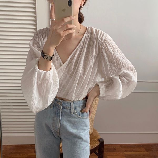 blouses vintage v-neck white shirt women short autumn korean style streetwear long sleeve blouses blusas femme
blouses vintage v-neck white shirt women short autumn korean style streetwear long sleeve blouses blusas femme
