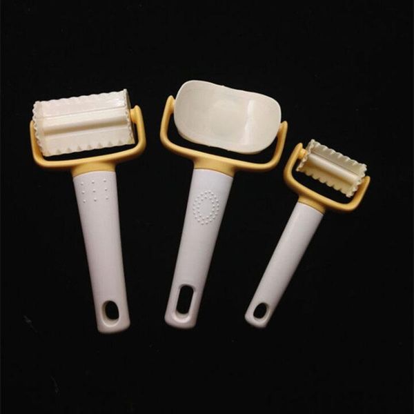 baking moulds 3pcs/set modeling design dough cutter cake mold tool cookie cutters mould biscuits dumplings shaper gadgets
baking moulds 3pcs/set modeling design dough cutter cake mold tool cookie cutters mould biscuits dumplings shaper gadgets