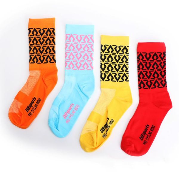 kokossi professional cycling socks lightweight breathable soft non-pilling fitness sweat absorption deodorization outdoor sports, Black
kokossi professional cycling socks lightweight breathable soft non-pilling fitness sweat absorption deodorization outdoor sports, Black