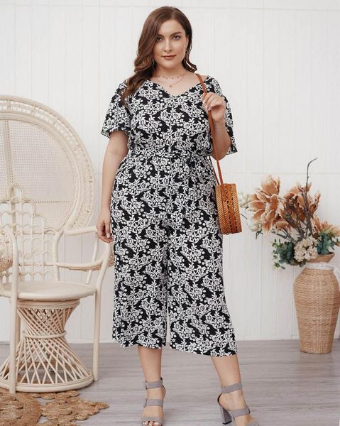 women's jumpsuits & rompers white floral print v neck wide leg cropped jumpsuit, Black;white
women's jumpsuits & rompers white floral print v neck wide leg cropped jumpsuit, Black;white