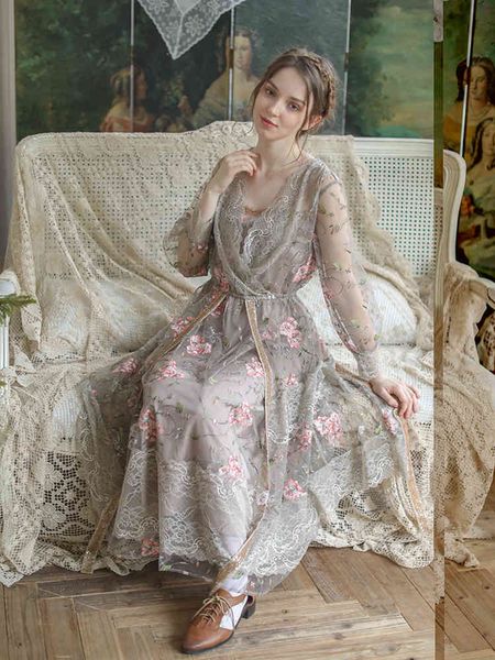 casual dresses spring summer women vintage elegant slim v-neck luxury floral embrodery mori girls lace sequins beading long 3uum, Black;gray
casual dresses spring summer women vintage elegant slim v-neck luxury floral embrodery mori girls lace sequins beading long 3uum, Black;gray