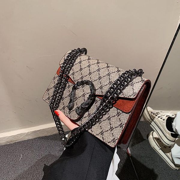 wholesale women leathers shoulder bags elegant classic printed chain bag street trend contrast color leather backpack joker atmosphere clams
wholesale women leathers shoulder bags elegant classic printed chain bag street trend contrast color leather backpack joker atmosphere clams