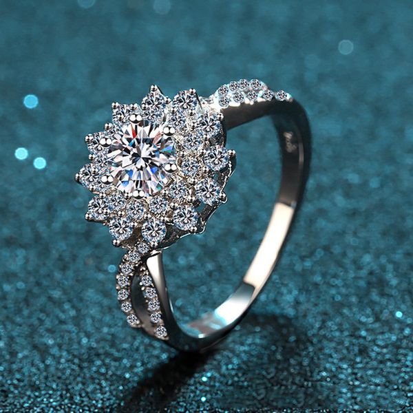 snowflake cut diamond test past d color excellent clarity moissanite ring silver 925 jewelry birthday gift, Slivery;golden
snowflake cut diamond test past d color excellent clarity moissanite ring silver 925 jewelry birthday gift, Slivery;golden