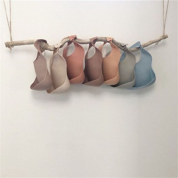 baby silica gel bibs solid color morandi color boys and girls waterproof feeding 210619
baby silica gel bibs solid color morandi color boys and girls waterproof feeding 210619