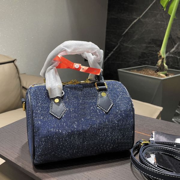 bule pillow bag tannin series crossbody laides pillow handbag fashion zipper handbags long shoulder starp versatile casual pouch
bule pillow bag tannin series crossbody laides pillow handbag fashion zipper handbags long shoulder starp versatile casual pouch