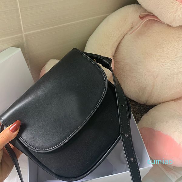 bags bag saddle new buckle shoulder leather crossbody messenger retro insert, Red;black
bags bag saddle new buckle shoulder leather crossbody messenger retro insert, Red;black