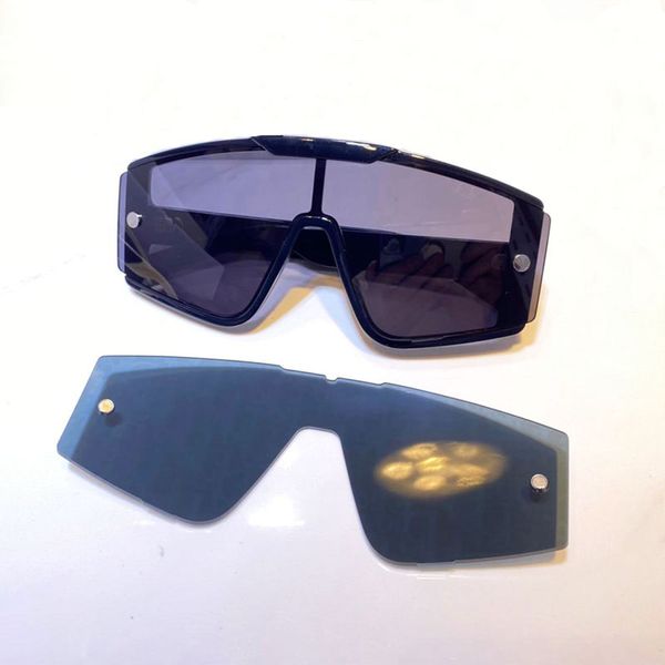 men and women sunglasses fashion new anti-ultraviolet retro shielding lens sheet invisible frame fashions glasses random box xtrem, White;black
men and women sunglasses fashion new anti-ultraviolet retro shielding lens sheet invisible frame fashions glasses random box xtrem, White;black