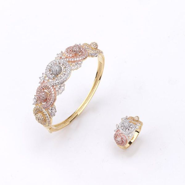 bangle spiral three-color conch bracelet color separation electroplating ladies micro-inlaid zircon hollow ring wholesale, Black
bangle spiral three-color conch bracelet color separation electroplating ladies micro-inlaid zircon hollow ring wholesale, Black