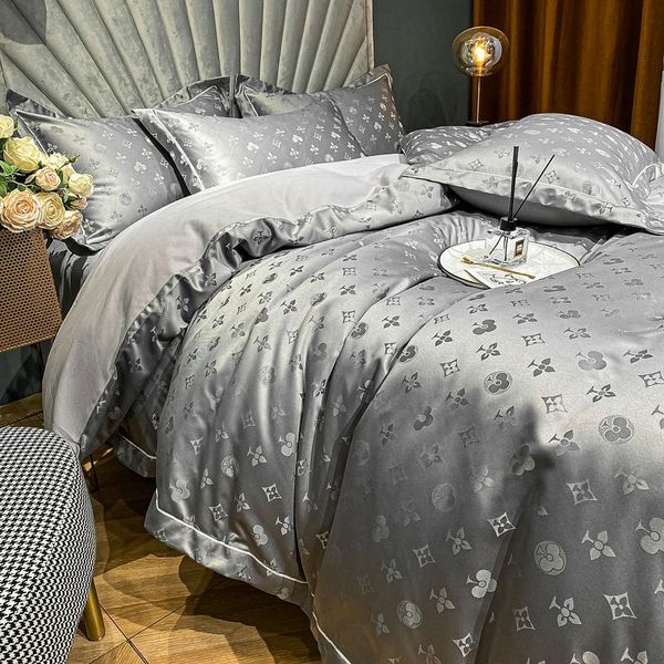 bedding sets high-grade light luxury pure cotton four-piece set 100 skin sheets simple modern fashion big brand
bedding sets high-grade light luxury pure cotton four-piece set 100 skin sheets simple modern fashion big brand
