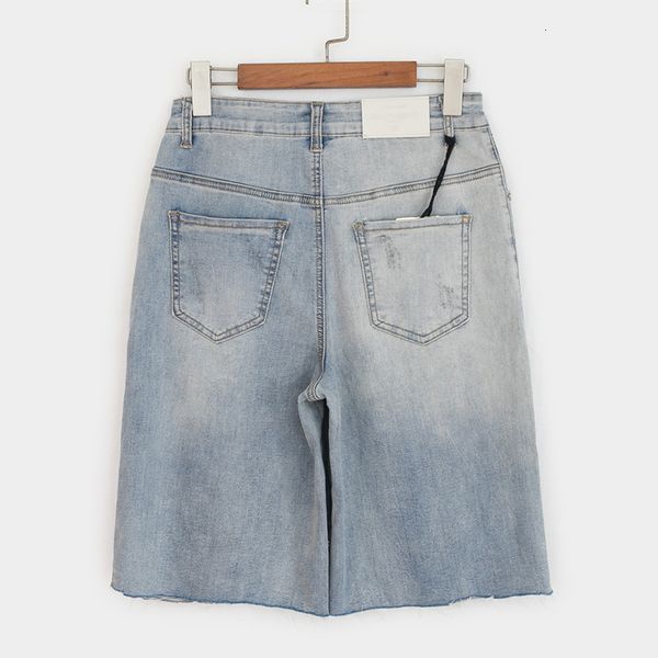 summer fashion women high waist print purple flower pearls wide leg half length denim , woman stretch ripped jean shorts, White;black
summer fashion women high waist print purple flower pearls wide leg half length denim , woman stretch ripped jean shorts, White;black