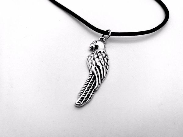 pendant necklaces cute vintage parrot necklace simple long sparrow swallow bird rope leather for women animal jewelry, Silver
pendant necklaces cute vintage parrot necklace simple long sparrow swallow bird rope leather for women animal jewelry, Silver