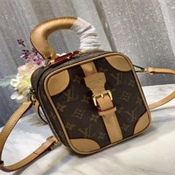 for luxury drk5 the m44583nicolas ghesquire follows the brand travel heritage brand the spring and summer show designer
for luxury drk5 the m44583nicolas ghesquire follows the brand travel heritage brand the spring and summer show designer
