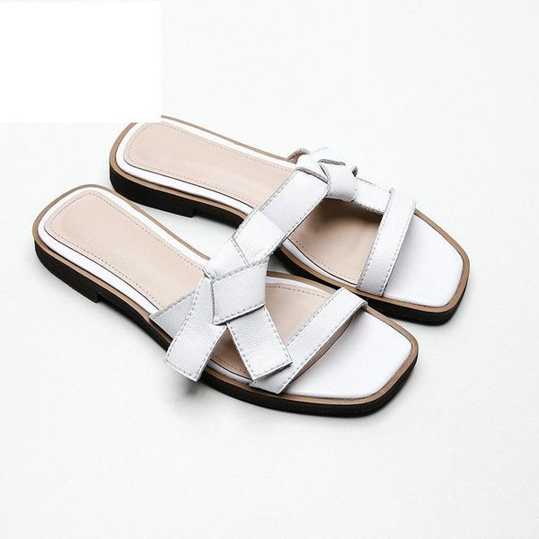 100% real leather summer shoes woman flat slippers flips flops low heeled comfort casual ladies sandals size 43 44, Black
100% real leather summer shoes woman flat slippers flips flops low heeled comfort casual ladies sandals size 43 44, Black