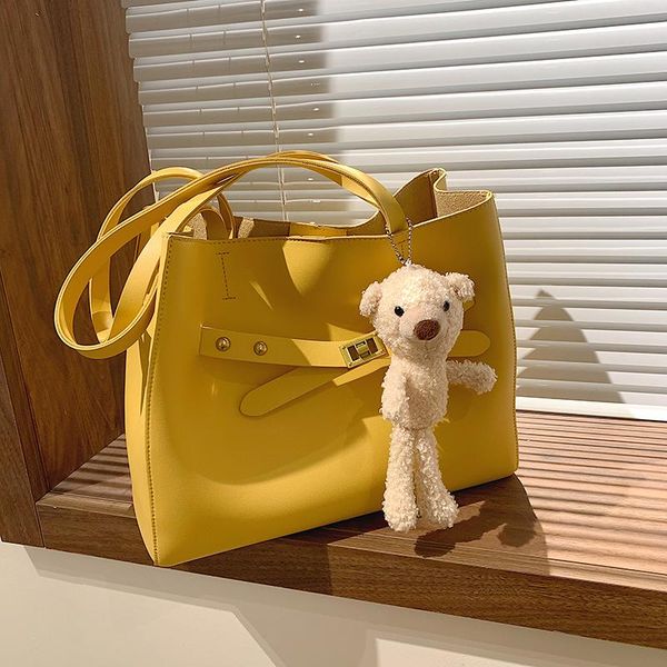 evening bags pu leather large capacity women's handbags bucket bag korean version fashion casual brand shoulder
evening bags pu leather large capacity women's handbags bucket bag korean version fashion casual brand shoulder