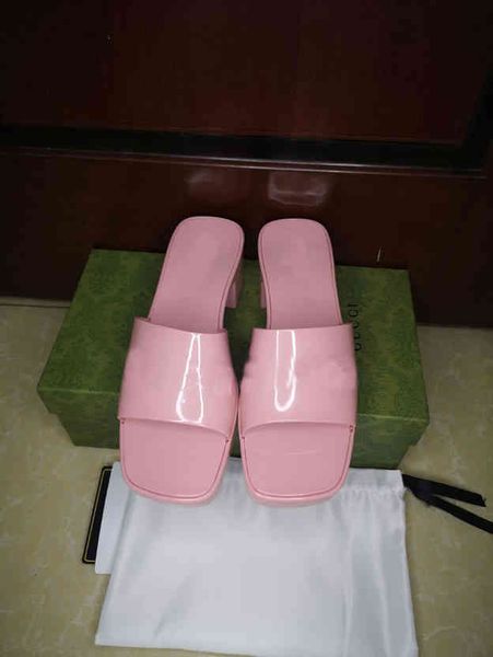 quality wholesale high guliki women's slippers fashion jelly light leather slippers summer beach shoes luxury designer sandals 35-42, Black
quality wholesale high guliki women's slippers fashion jelly light leather slippers summer beach shoes luxury designer sandals 35-42, Black