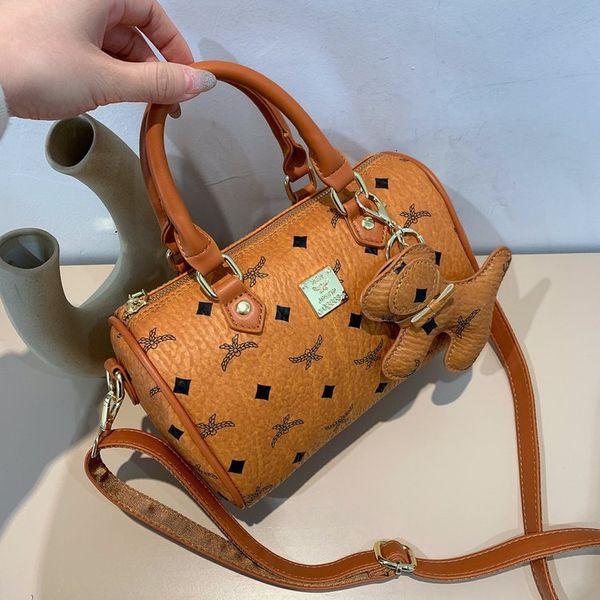 handbag pillow bag women's 2021 fashion printed letter fashionable cross boston, Black;red
handbag pillow bag women's 2021 fashion printed letter fashionable cross boston, Black;red