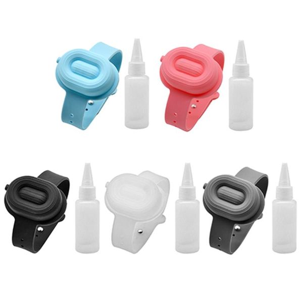 1pcs wristband hand dispenser wearable sanitizer pumps disinfectant bracelet dispensing tool soap dishes
1pcs wristband hand dispenser wearable sanitizer pumps disinfectant bracelet dispensing tool soap dishes