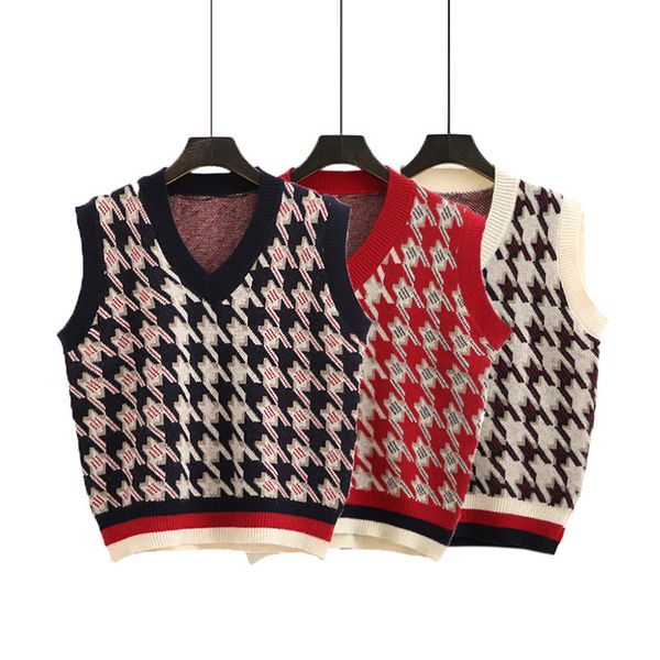 ins wind qianniao lattice women's 2021 autumn and winter korean version overlapped college style knitted vt waistcoat, Black;white 
ins wind qianniao lattice women's 2021 autumn and winter korean version overlapped college style knitted vt waistcoat, Black;white