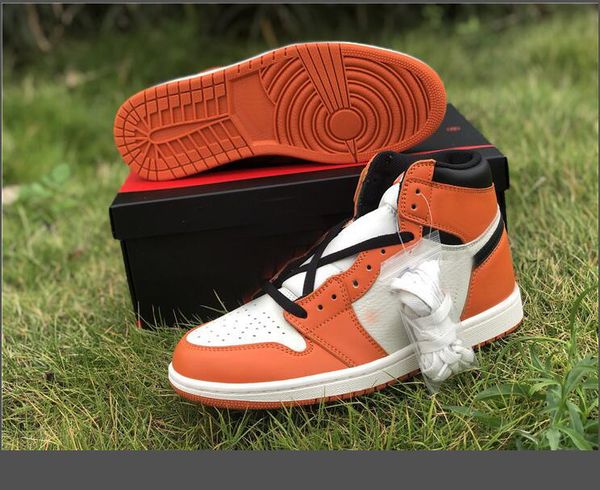 mens basketball shoes 1 high og shattered backboard reversed 1s sail starfish-black white orange athletic sneakers 555088-113 with original
mens basketball shoes 1 high og shattered backboard reversed 1s sail starfish-black white orange athletic sneakers 555088-113 with original