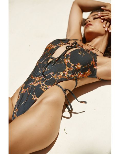 2021 swimwear women backless bathing suit bodysuit monokini vintage printed tie dyed swimsuit female beach wear
2021 swimwear women backless bathing suit bodysuit monokini vintage printed tie dyed swimsuit female beach wear