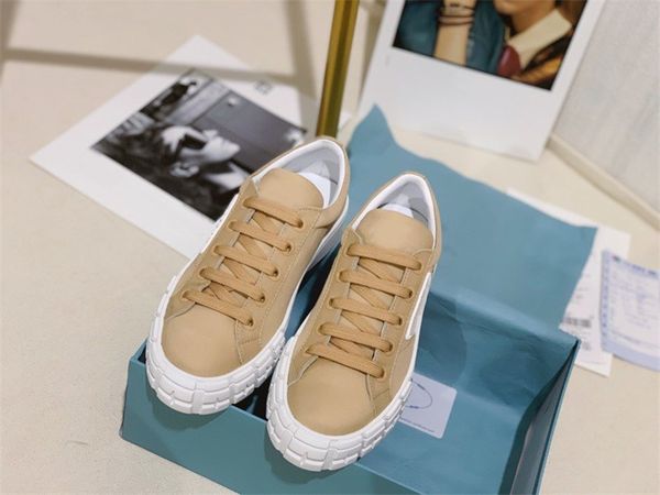 brand luxury designer men fashion women shoes leather lace up platform oversized sole confortable white casual shoe, Red;white
brand luxury designer men fashion women shoes leather lace up platform oversized sole confortable white casual shoe, Red;white
