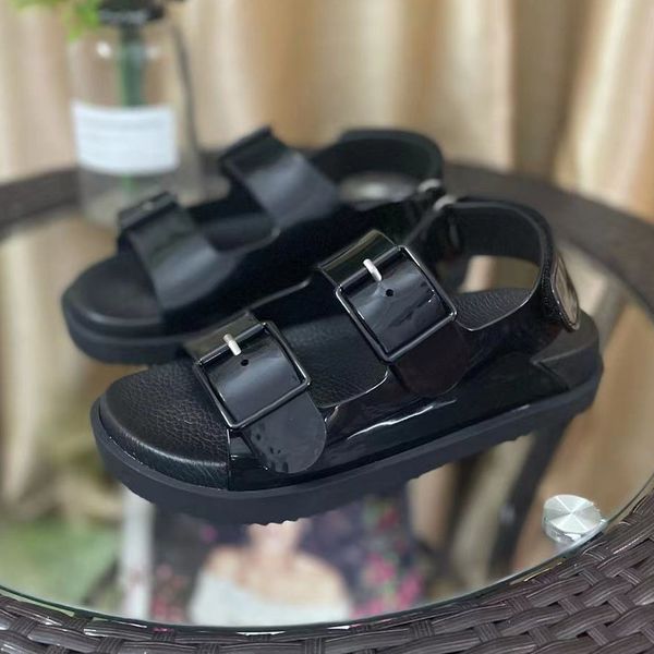 women designer sandals mimi double g flip flops jelly platform slides rubber slippers summer beach sandal adjustable buckle slipper with box, Black
women designer sandals mimi double g flip flops jelly platform slides rubber slippers summer beach sandal adjustable buckle slipper with box, Black