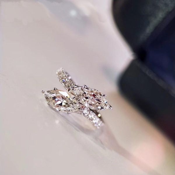white zircon geometric leaf engagement ring luxury crystal stone opening rings for women wedding vintage bride silver color, Slivery;golden
white zircon geometric leaf engagement ring luxury crystal stone opening rings for women wedding vintage bride silver color, Slivery;golden