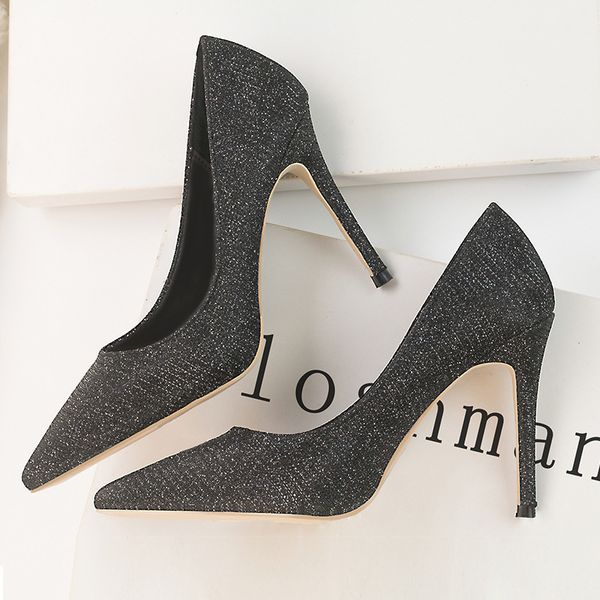 slim high heeled shallow mouth pointed bright face night club slim single shoes women's high heeled bridal shoes, Black
slim high heeled shallow mouth pointed bright face night club slim single shoes women's high heeled bridal shoes, Black