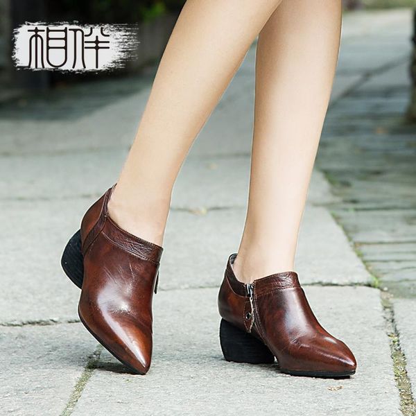 xiangban genuine leather women's shoes hand-polished fashion ladies britain's pointed deep-mouthed black/coffee dress
xiangban genuine leather women's shoes hand-polished fashion ladies britain's pointed deep-mouthed black/coffee dress