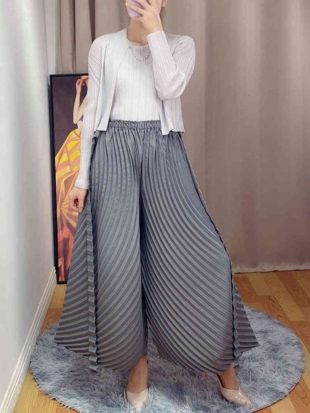 pants 2021 spring women's irregular miyak fold fashionable, loose, large-size profile, thin, wide-leg pants tied, White
pants 2021 spring women's irregular miyak fold fashionable, loose, large-size profile, thin, wide-leg pants tied, White