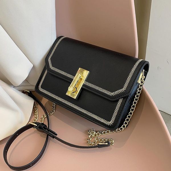 niche design bag female 2021 fashion chain messenger high-end western style square shoulder width: 22cm bags
niche design bag female 2021 fashion chain messenger high-end western style square shoulder width: 22cm bags
