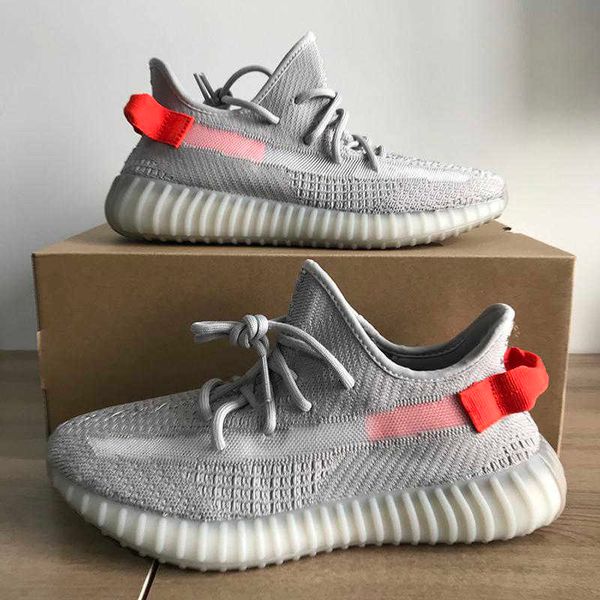 2021 men women running shoes yecheil hyperspace black reflective static sneakers trainers with shoe box211z
2021 men women running shoes yecheil hyperspace black reflective static sneakers trainers with shoe box211z