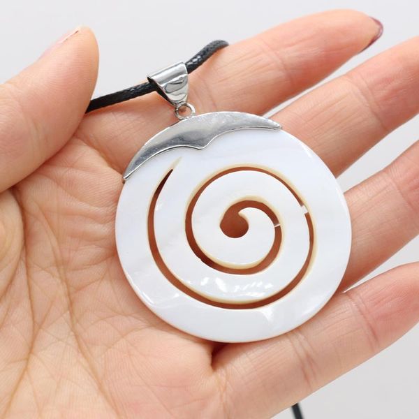 pendant necklaces 2021 selling fashion boutique natural shell necklace exquisite jewelry size 45x45mm, Silver
pendant necklaces 2021 selling fashion boutique natural shell necklace exquisite jewelry size 45x45mm, Silver