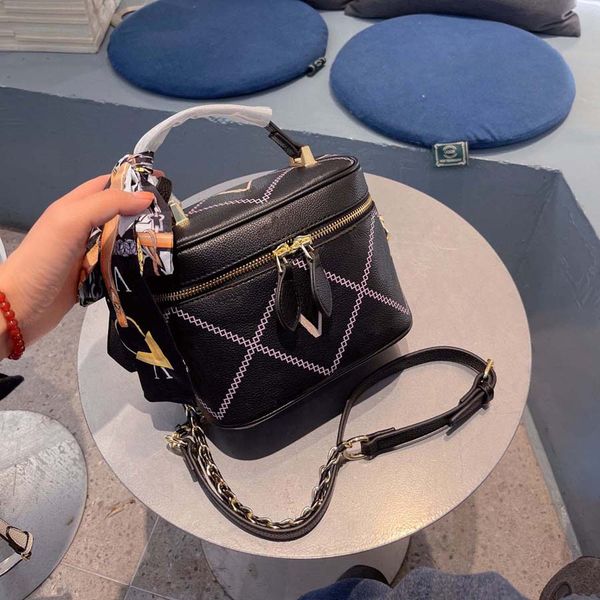 designer totes luxury shoulder bags handbags genuine leather nylon elling women crossbody bag without box by fenhongbag 011
designer totes luxury shoulder bags handbags genuine leather nylon elling women crossbody bag without box by fenhongbag 011