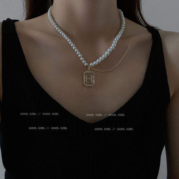 designer necklace luxury chain real gold electroplating fashion simple personality pearl crystal inlaid diamond letter h net red temperament, Silver
designer necklace luxury chain real gold electroplating fashion simple personality pearl crystal inlaid diamond letter h net red temperament, Silver