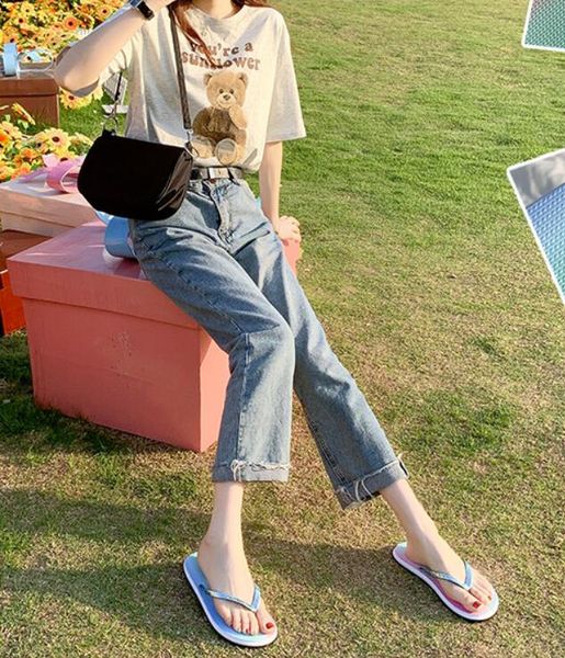 summer flip flops women outdoor slippers, light and shiny shoes, casual ladies sandals, Black
summer flip flops women outdoor slippers, light and shiny shoes, casual ladies sandals, Black