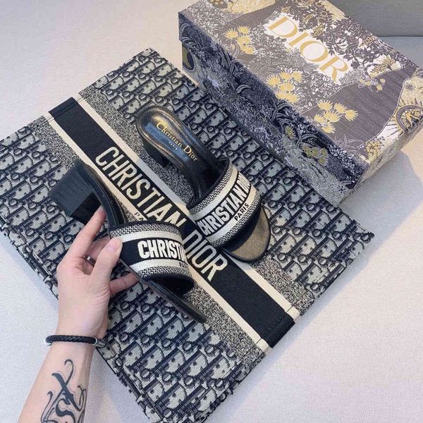 letter embroidery thick heel sandals women's summer 2021 new open toe 5cm high heel shoes temperament versatile middle heel slippers ys, Black
letter embroidery thick heel sandals women's summer 2021 new open toe 5cm high heel shoes temperament versatile middle heel slippers ys, Black